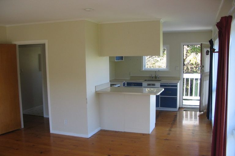 Photo of property in 15a Rakeiora Grove, Korokoro, Lower Hutt, 5012