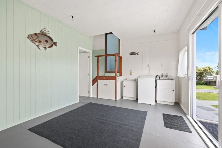 Photo of property in 3 Kauri Crescent, Snells Beach, 0920