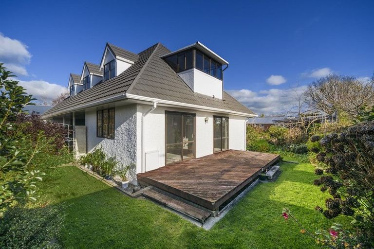 Photo of property in 8 Mcarthur Street, Terrace End, Palmerston North, 4410
