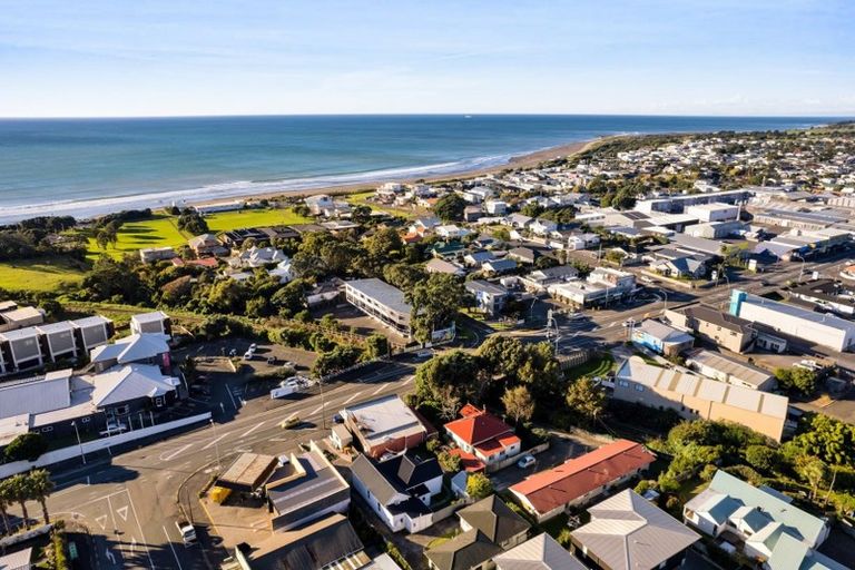 Photo of property in 444a Devon Street East, Strandon, New Plymouth, 4312