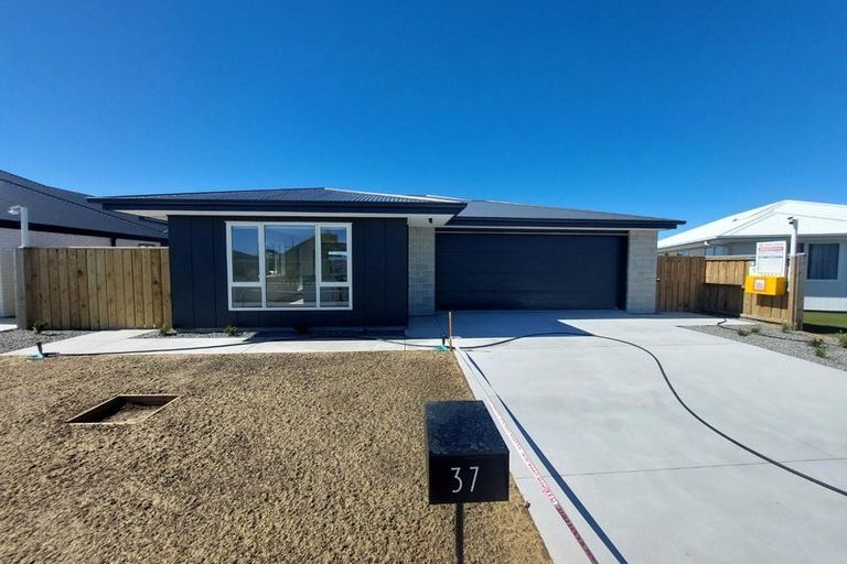 Photo of property in 37 Benn Street, Amberley, 7481