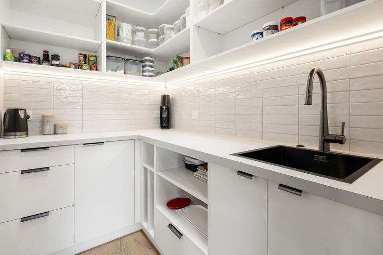 Photo of property in 14 Bree Place, Flagstaff, Hamilton, 3210