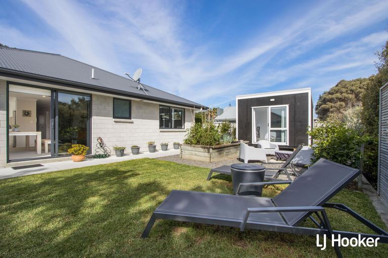 Photo of property in 11 Ian Place, Waihi Beach, 3611