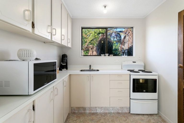 Photo of property in 9 Gladstone Grove, Richmond Heights, Taupo, 3330