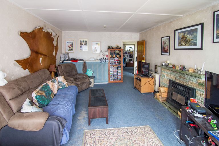 Photo of property in 13 Mabson Terrace, Masterton, 5810