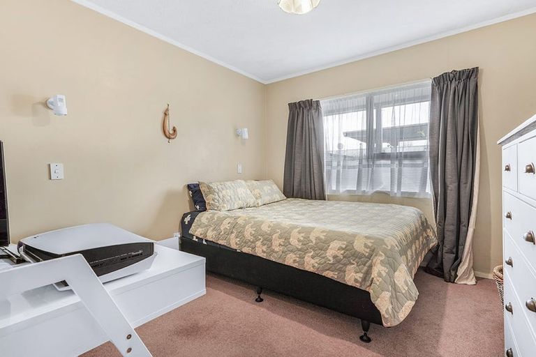 Photo of property in 21 Leyton Place, Nawton, Hamilton, 3200