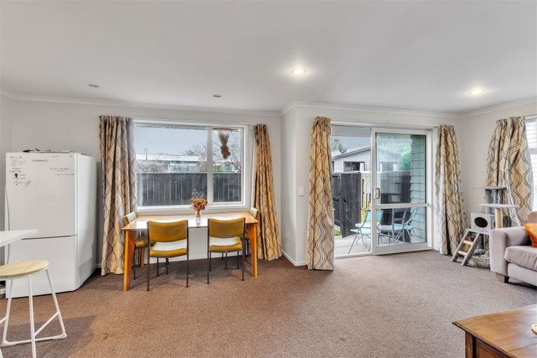 Photo of property in 19 Defoe Place, Waltham, Christchurch, 8023