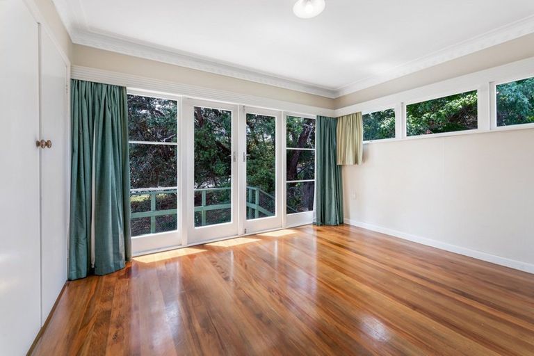 Photo of property in 122 Sandspit Road, Shelly Park, Auckland, 2014