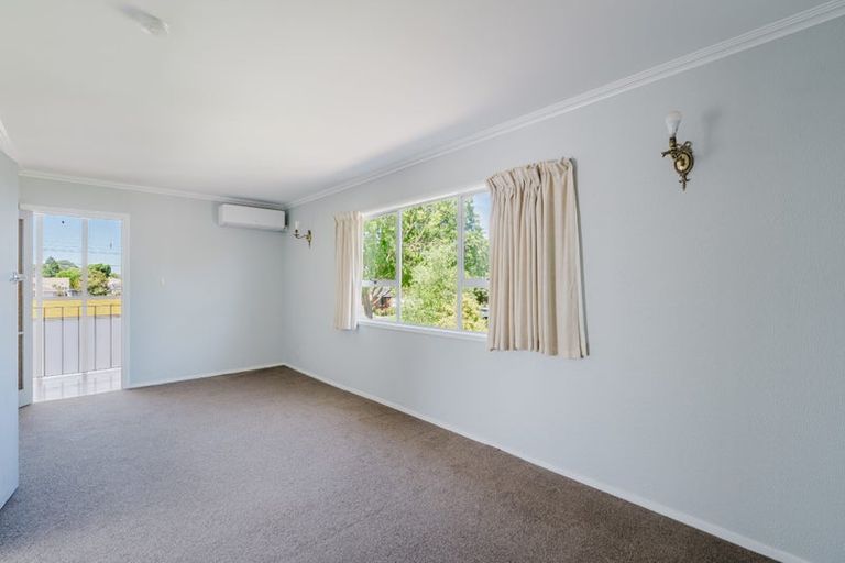 Photo of property in 1121 Heaphy Terrace, Fairfield, Hamilton, 3214