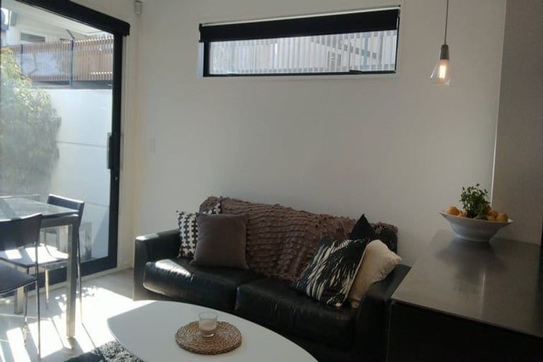 Photo of property in 138a Holly Road, St Albans, Christchurch, 8014