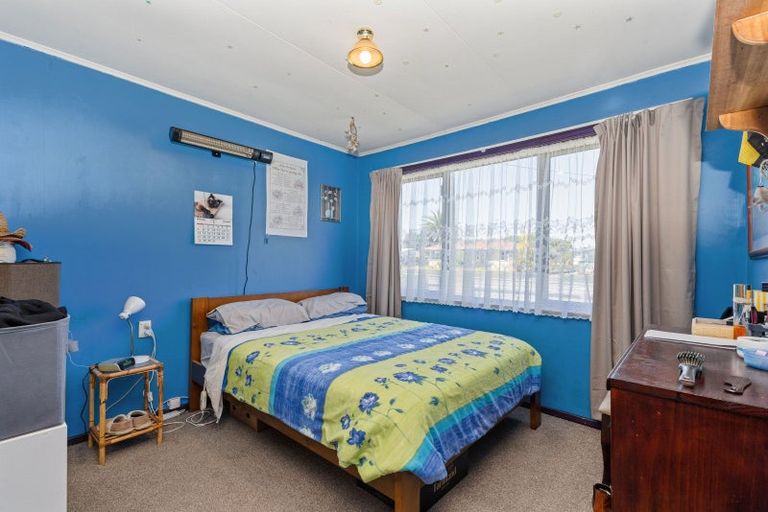 Photo of property in 6 Grenville Street, Levin, 5510