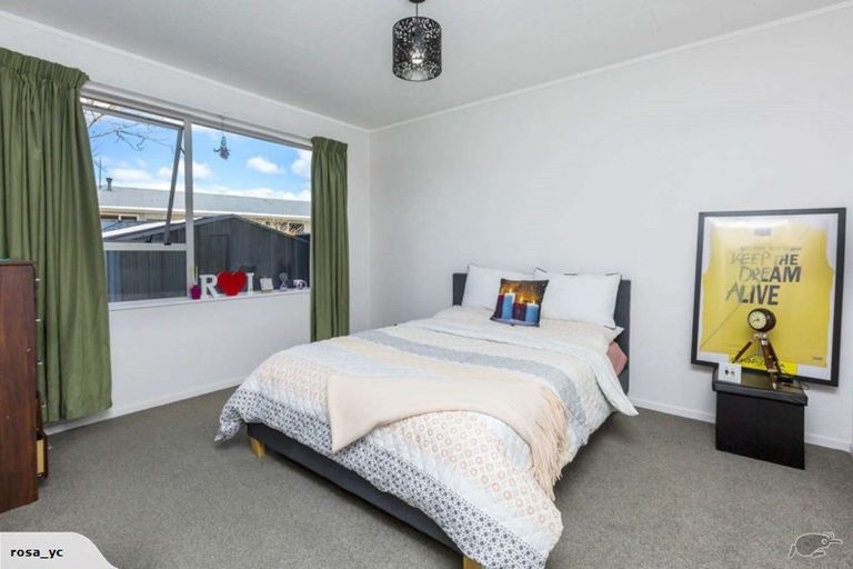 Photo of property in 50b Hartford Crescent, Totara Park, Upper Hutt, 5018