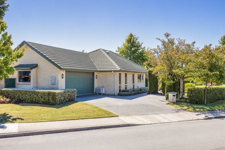 Photo of property in 18 Elm Drive, Rangiora, 7400
