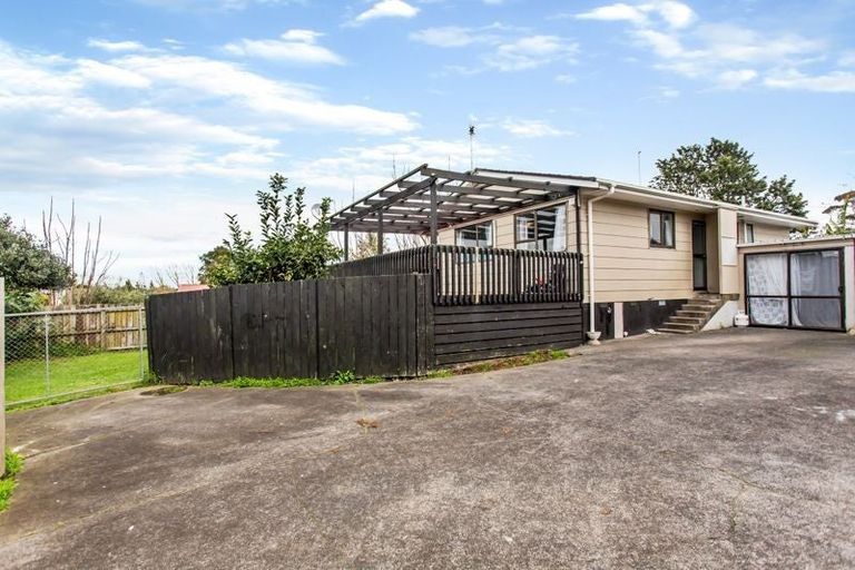 Photo of property in 2/63 John Walker Drive, Manurewa, Auckland, 2102