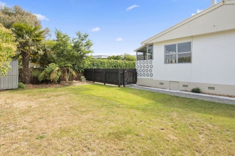 Photo of property in 2/103 Parkers Road, Tahunanui, Nelson, 7011
