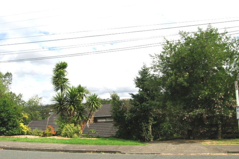 Photo of property in 18 Sylvan Avenue, Northcote, Auckland, 0627