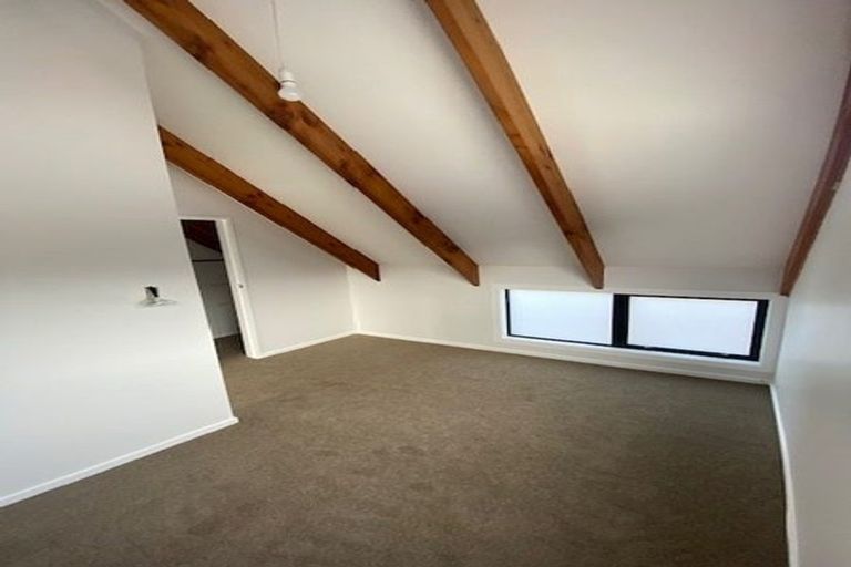 Photo of property in 4/110 Freyberg Street, Lyall Bay, Wellington, 6022