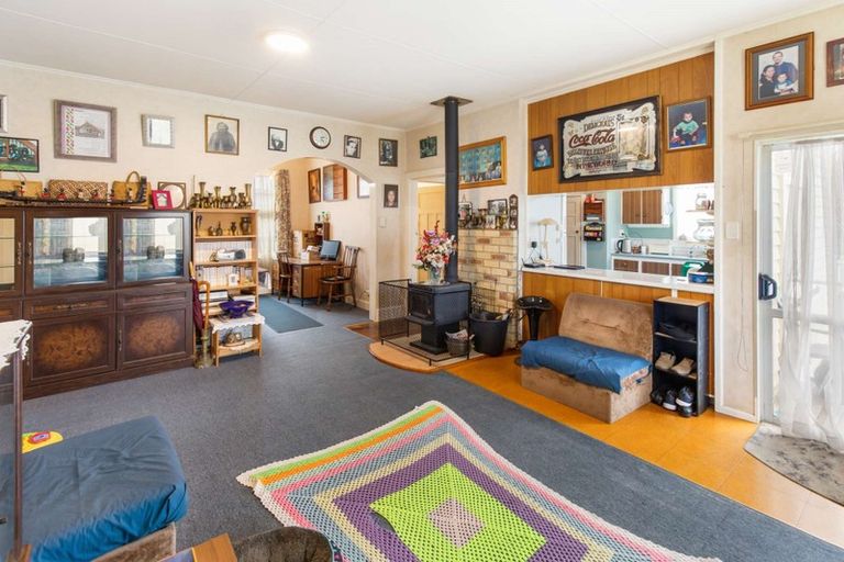 Photo of property in 30 Konini Street, Tawhero, Whanganui, 4501