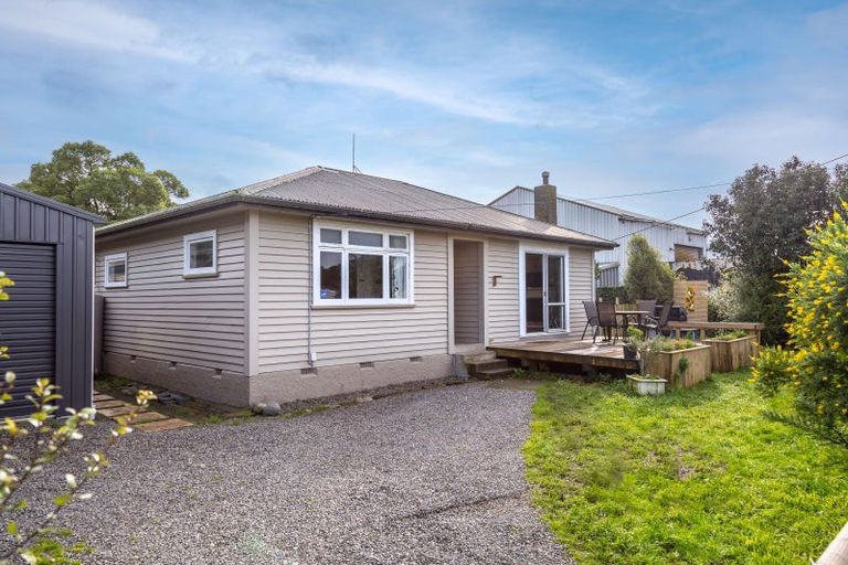 Photo of property in 15 Birdwood Street, Featherston, 5710