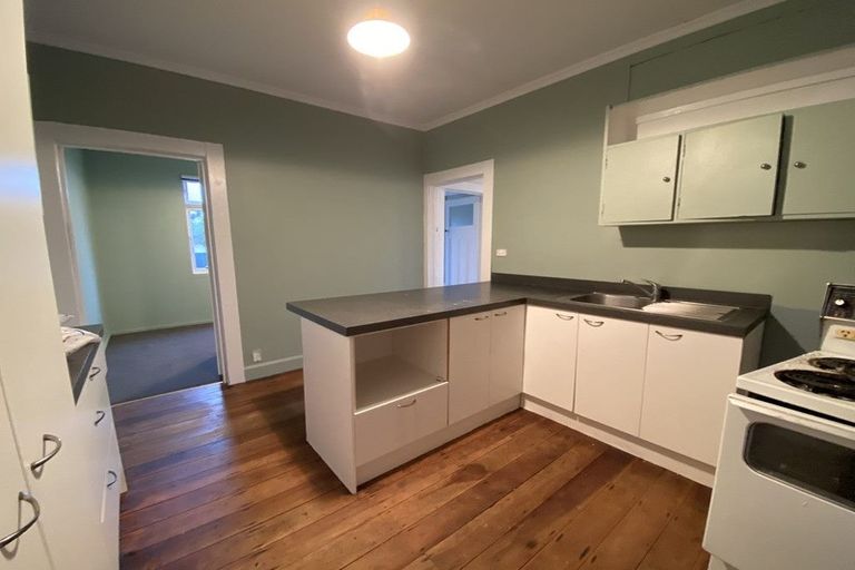 Photo of property in 163 Cornfoot Street, Castlecliff, Whanganui, 4501