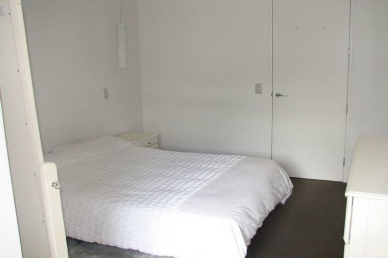 Photo of property in Montreaux Apartments, 4k/164 The Terrace, Wellington Central, Wellington, 6011