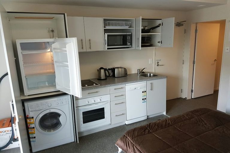Photo of property in The Peak Apartments, 1001/170 Taranaki Street, Te Aro, Wellington, 6011