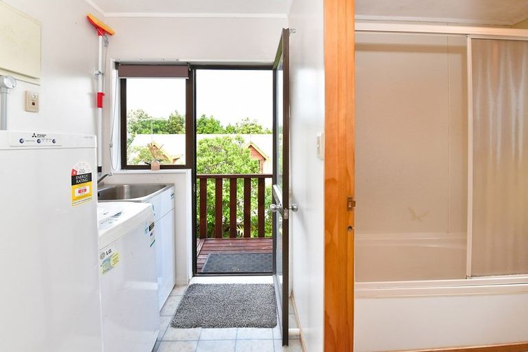 Photo of property in 26a Brian Crescent, Stanmore Bay, Whangaparaoa, 0932