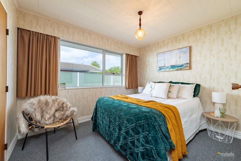 Photo of property in 43 Henry Street, Ebdentown, Upper Hutt, 5018