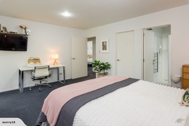 Photo of property in 5 Whitby Close, Waikawa, Picton, 7220