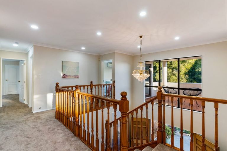 Photo of property in 7 Chieftain Rise, Goodwood Heights, Auckland, 2105