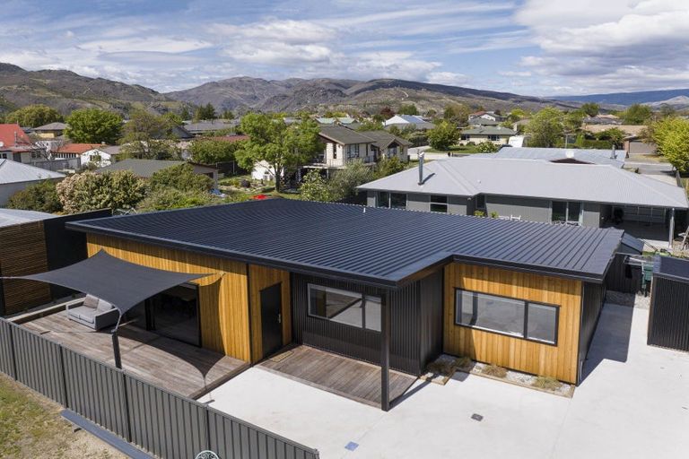 Photo of property in 7a Coleraine Street, Cromwell, 9310