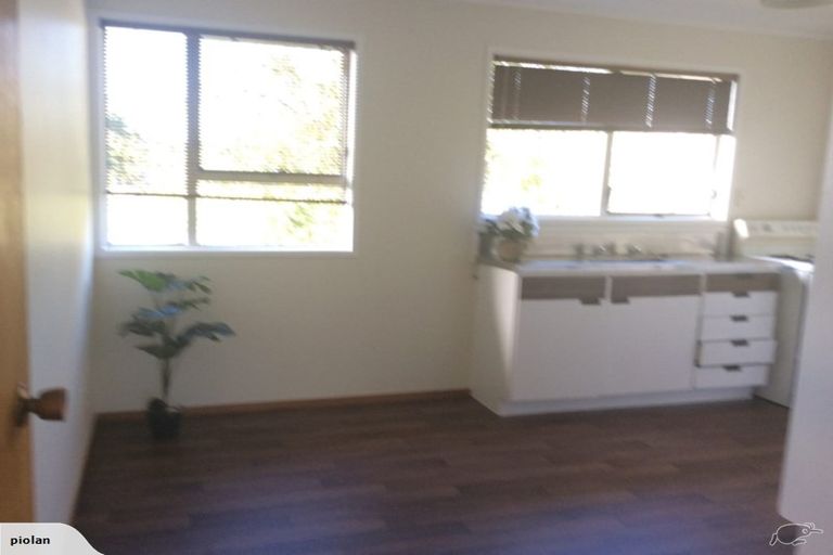 Photo of property in 1/11 Charntay Avenue, Clover Park, Auckland, 2019