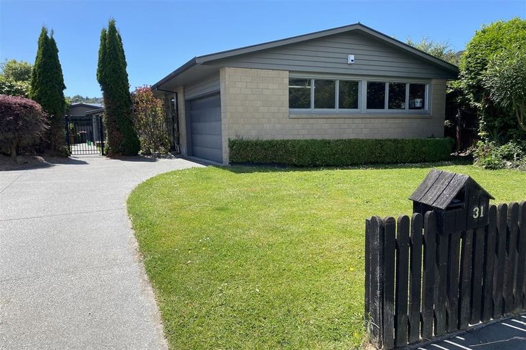 Photo of property in 31 Landsdowne Terrace, Cashmere, Christchurch, 8022