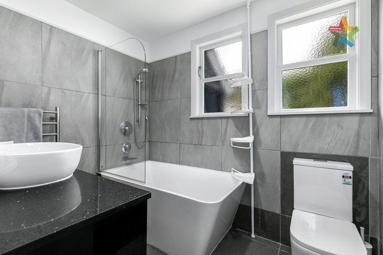 Photo of property in 4 Frethey Grove, Naenae, Lower Hutt, 5011