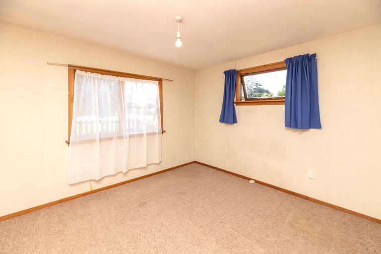 Photo of property in 8 Kain Street, The Pines Beach, 7630