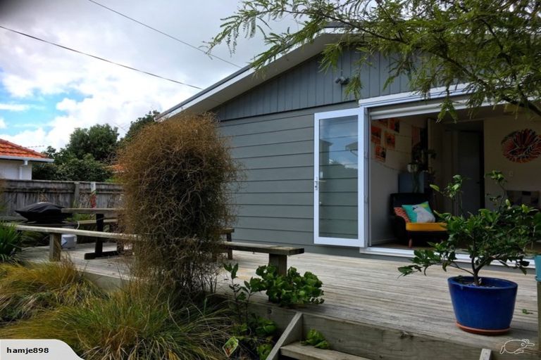 Photo of property in 34 Birdwood Avenue, Moturoa, New Plymouth, 4310