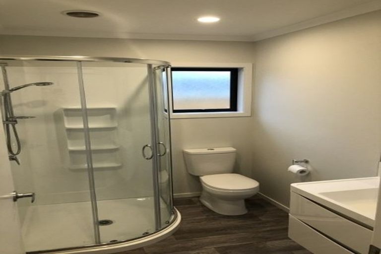 Photo of property in 2/10 Heath Street, Saint Andrews, Hamilton, 3200