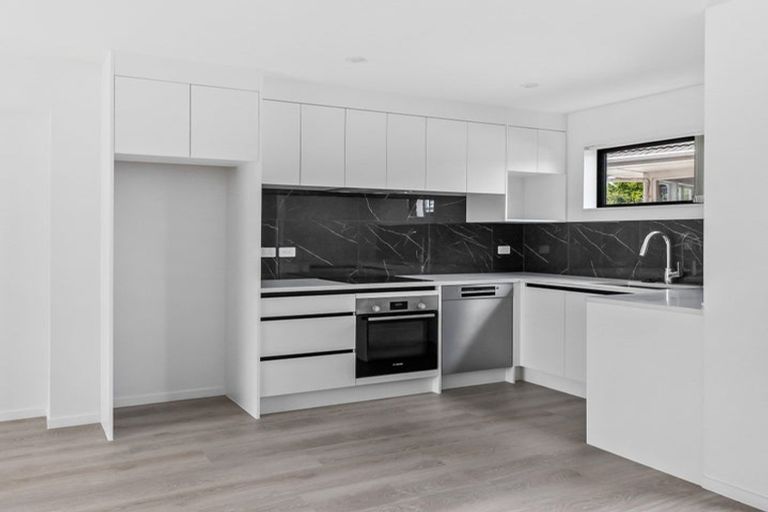 Photo of property in 3/53 Drake Street, Howick, Auckland, 2014