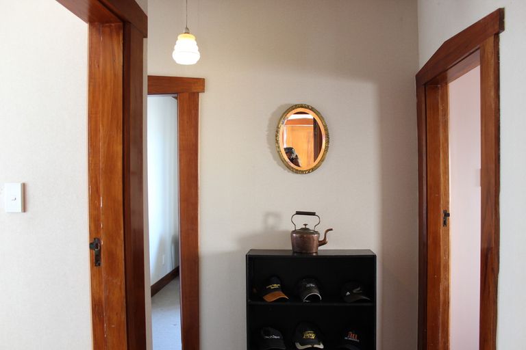 Photo of property in 35 Carnarvon Street, Gisborne, 4010