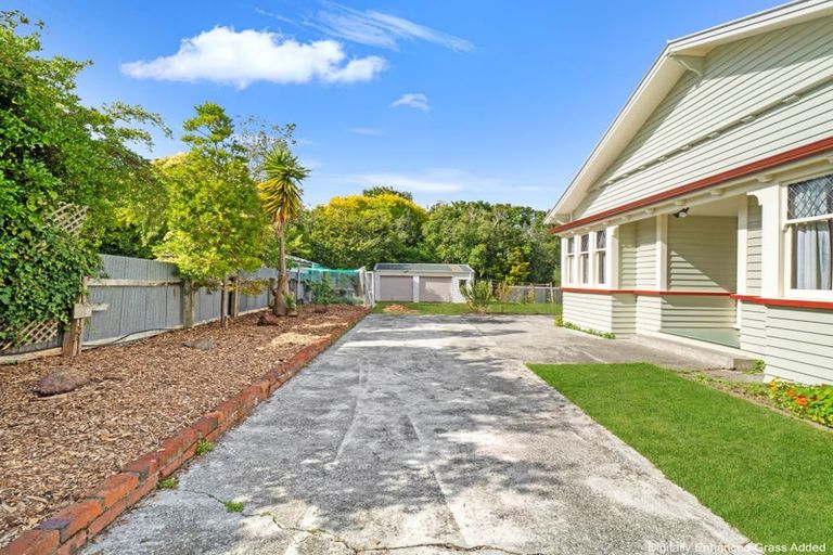 Photo of property in 10 Kensington Road, Marton, 4710