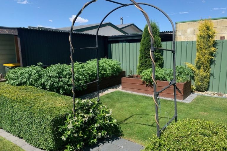 Photo of property in 4 Hassing Place, Cromwell, 9310