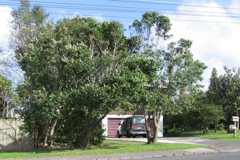 Photo of property in 45 Royal Road, Massey, Auckland, 0614