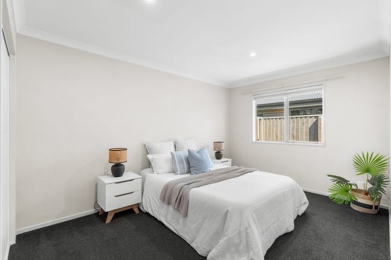 Photo of property in 36 Little Oaks Drive, Yaldhurst, Christchurch, 8042