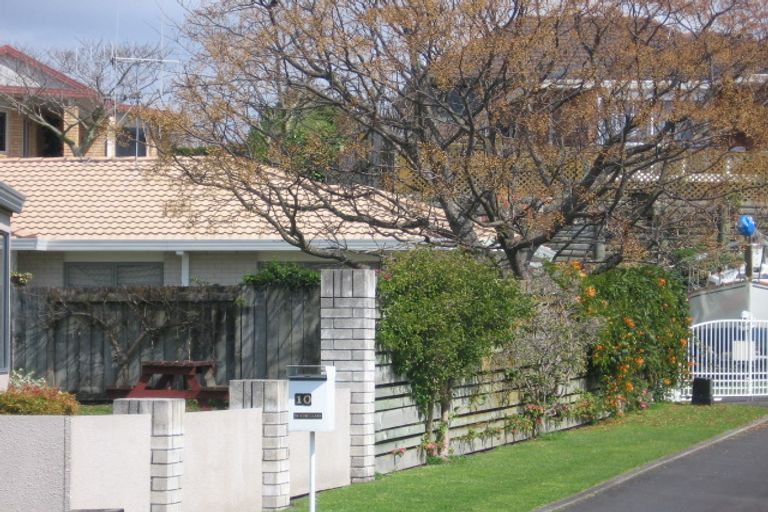 Photo of property in 10 Laburnum Glen, Mount Maunganui, 3116