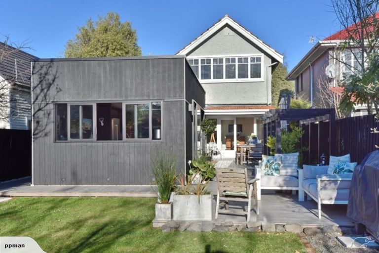 Photo of property in 15 Innes Road, St Albans, Christchurch, 8052