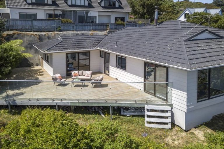 Photo of property in 14 Solway Place, Papakowhai, Porirua, 5024