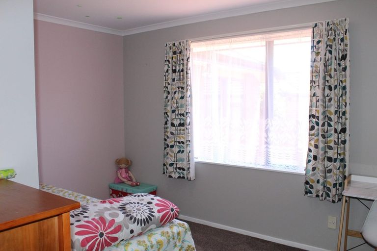 Photo of property in 14 Northridge Terrace, Massey, Auckland, 0614