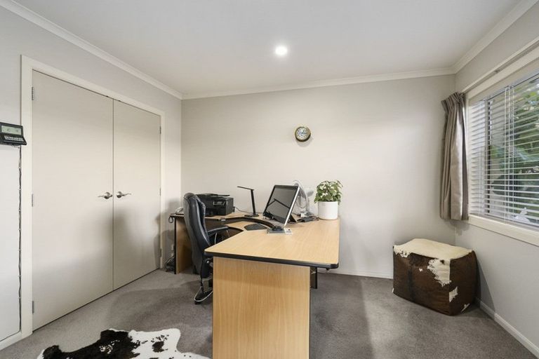 Photo of property in 14 Meadow Court, Paraparaumu, 5032