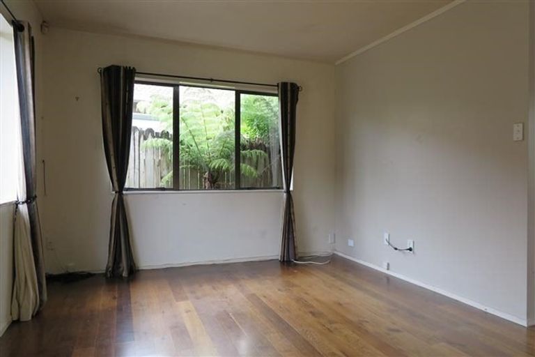 Photo of property in 11 Waimoko Glen, Swanson, Auckland, 0612