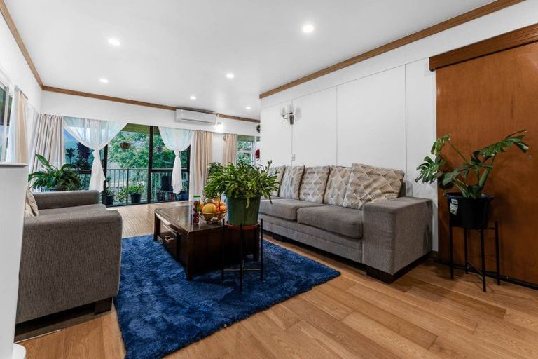 Photo of property in 22 Lawrence Crescent, Hillpark, Auckland, 2102
